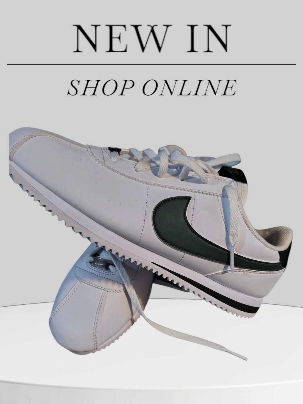 Nwob Nike Cortez women’s shoe green / white youth sz7 wms sz 8.5